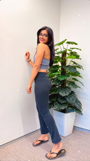 Ashna Zaveri