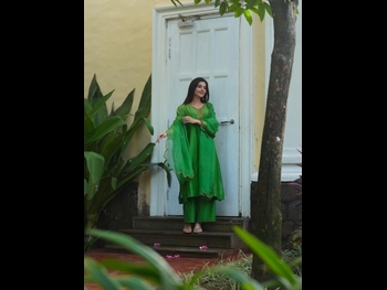  alt="Kanika Mann"