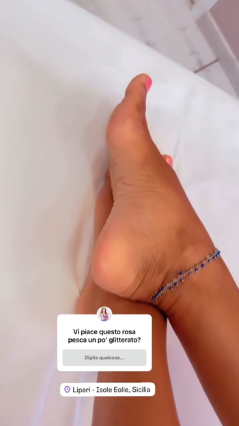 Veronica Maya
