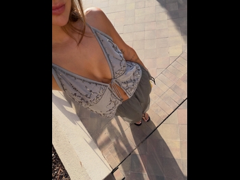  alt="Laura Escanes"