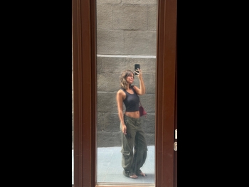  alt="Laura Escanes"