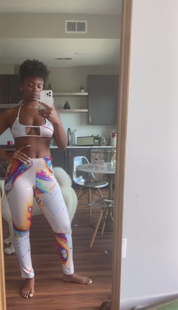 Ari Lennox