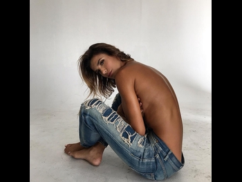  alt="Elisabetta Canalis"