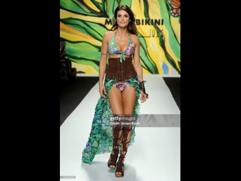  alt="Elisabetta Canalis"