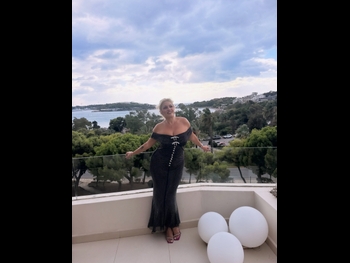  alt="Nancy Paradeisanou"