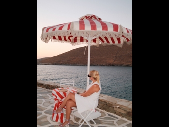  alt="Nancy Paradeisanou"