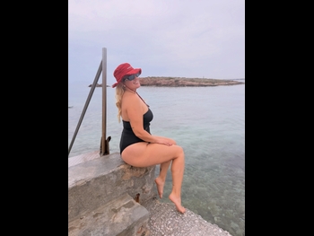  alt="Nancy Paradeisanou"