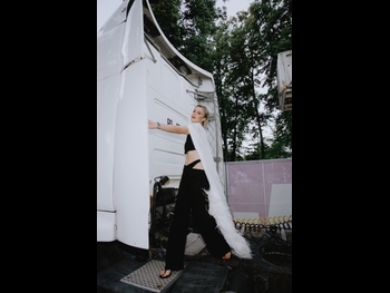  alt="Yulianna Karaulova"