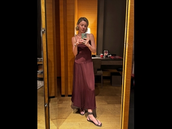  alt="Yulianna Karaulova"