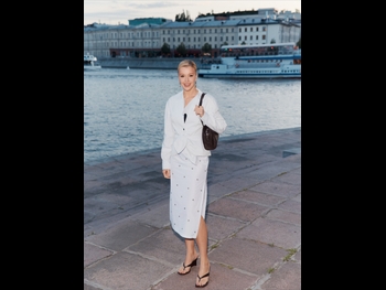 alt="Yulianna Karaulova"