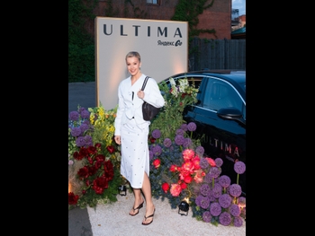  alt="Yulianna Karaulova"