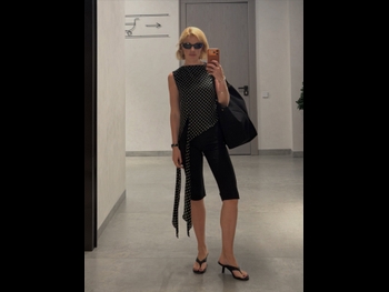  alt="Yulianna Karaulova"