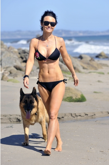 Kelly Carlson (I)