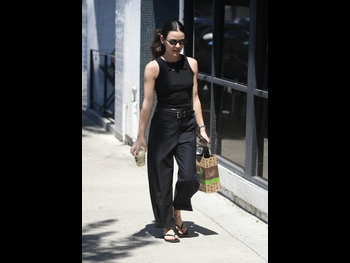  alt="Lucy Hale (ii)"