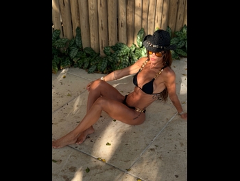 alt="Bella Falconi"