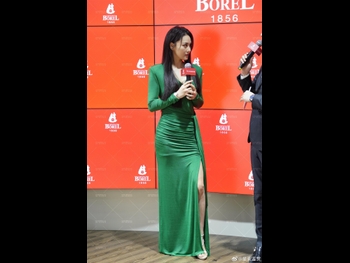  alt="Viann Zhang"