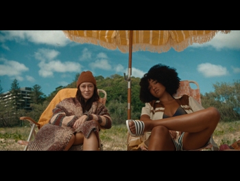  alt="Aisha Dee"