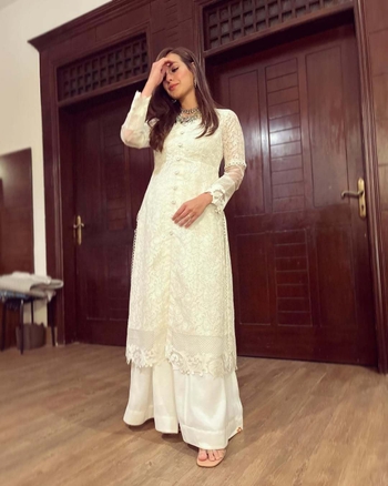 Iqra Aziz