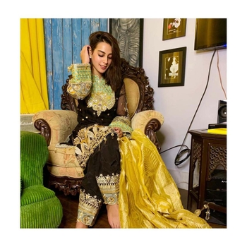 Iqra Aziz