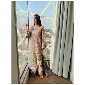 Iqra Aziz