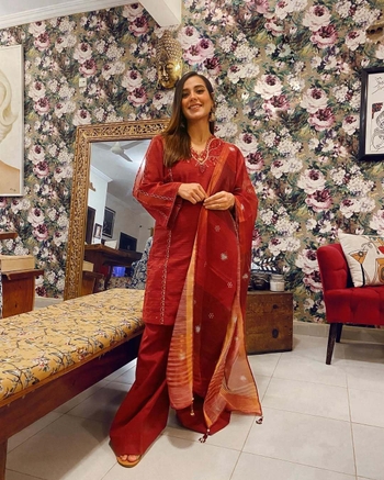 Iqra Aziz