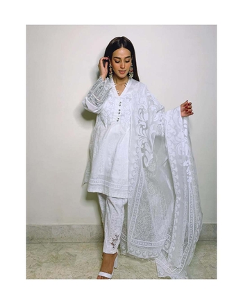 Iqra Aziz