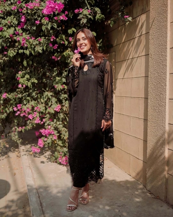 Iqra Aziz