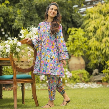 Iqra Aziz