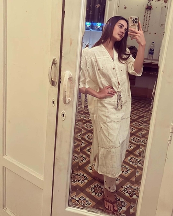 Iqra Aziz