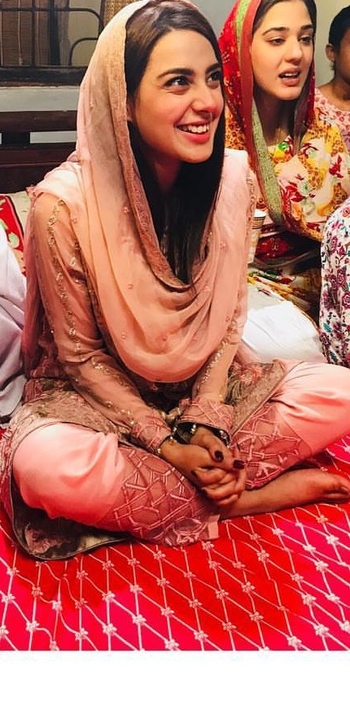 Iqra Aziz