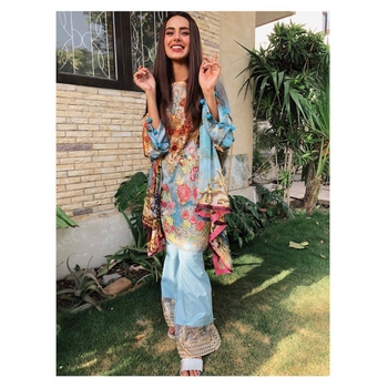 Iqra Aziz