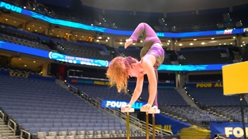 Sofie Dossi