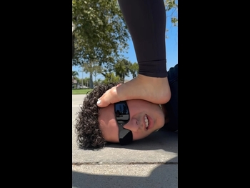  alt="Sofie Dossi"