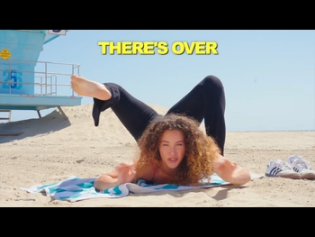  alt="Sofie Dossi"
