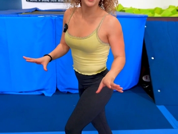 Sofie Dossi