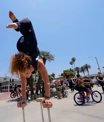 Sofie Dossi