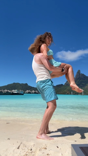 Sofie Dossi