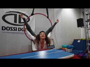  alt="Sofie Dossi"