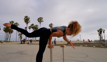 Sofie Dossi
