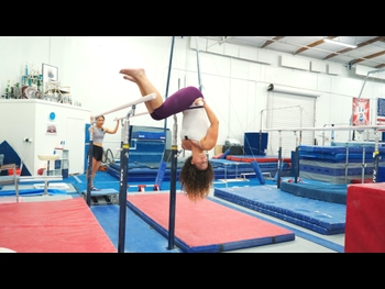  alt="Sofie Dossi"