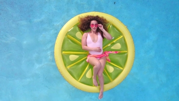 Sofie Dossi