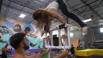 Sofie Dossi