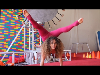  alt="Sofie Dossi"