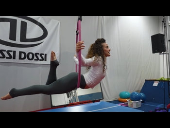  alt="Sofie Dossi"