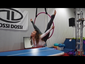  alt="Sofie Dossi"