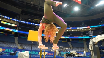 Sofie Dossi