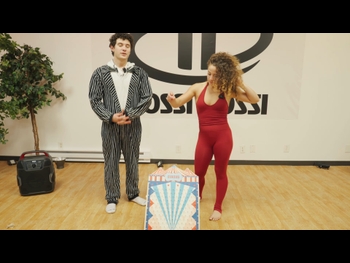  alt="Sofie Dossi"