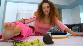 Sofie Dossi