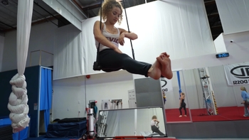 Sofie Dossi