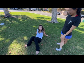  alt="Sofie Dossi"